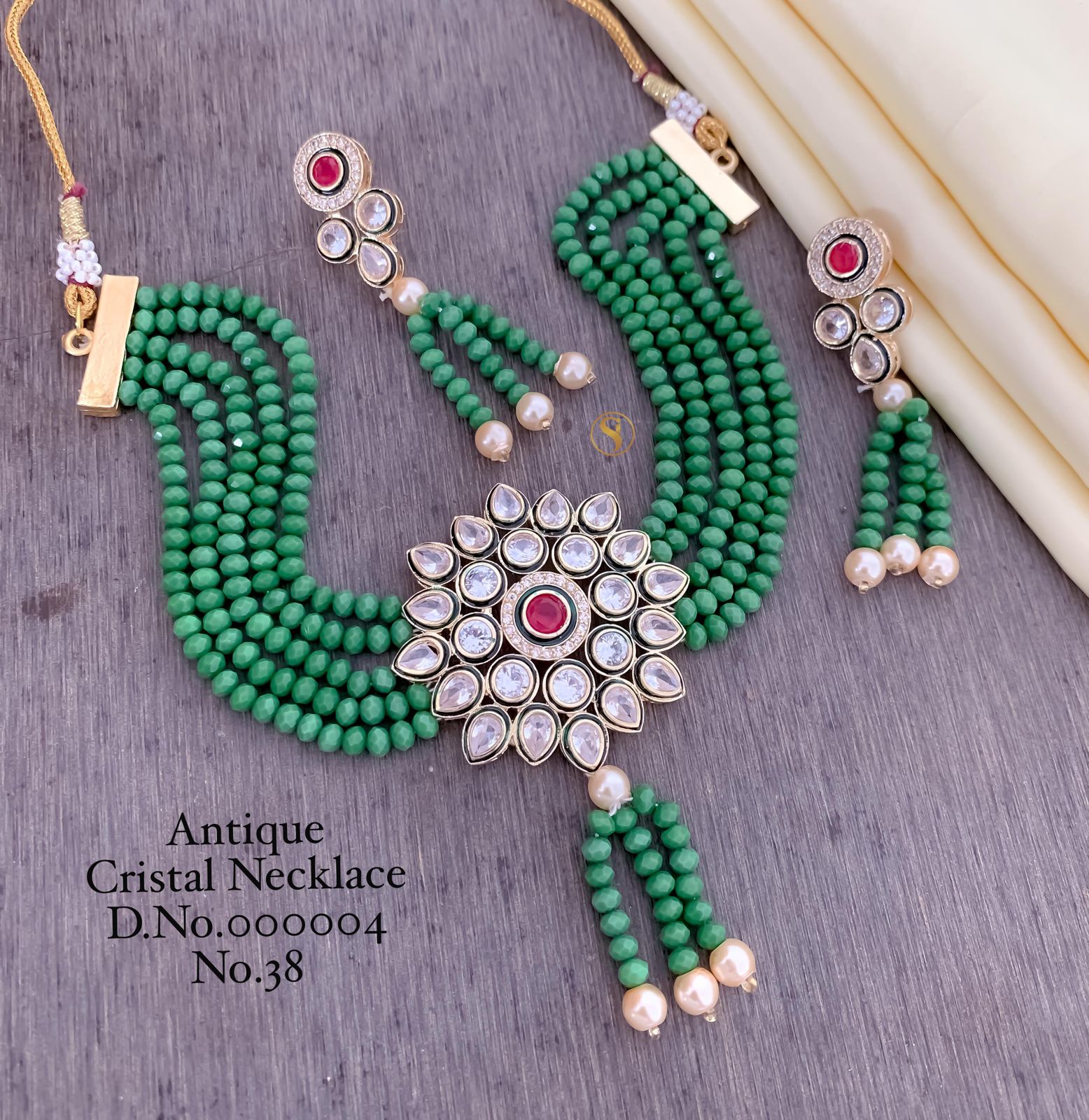 18 Antique Designer Crystal Necklace Set Wholesale Shop In Surat
